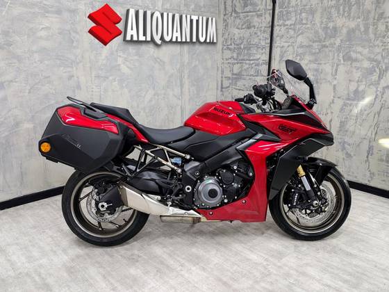 SUZUKI GSX-S1000GT ABS SUZUKI GSX-S1000GT ABS